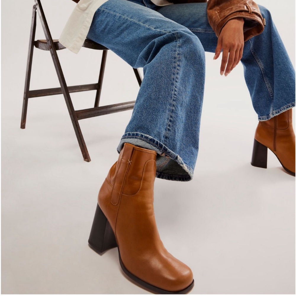 FREE PEOPLE NAOMI ANKLE HEEL BOOT NIB